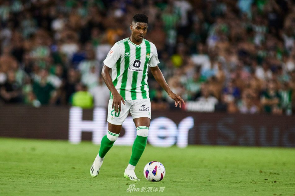 有的人喜笑 有的人喜笑