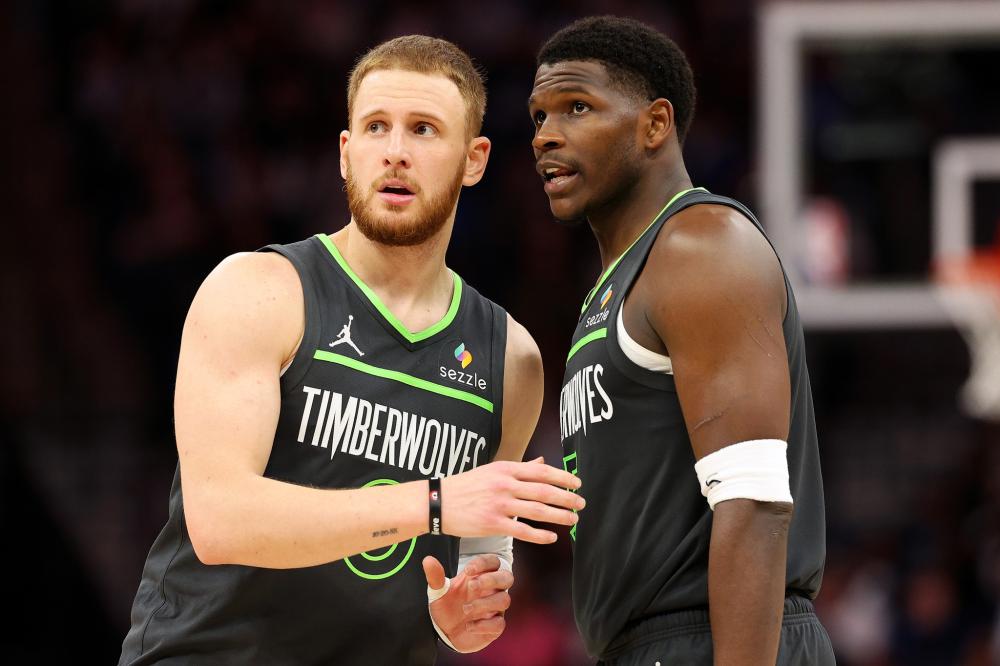 队成员彼此 队成员彼此